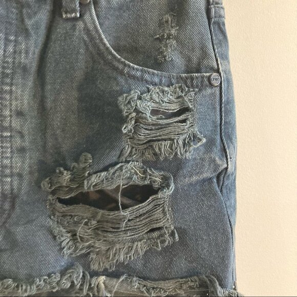 ONE TEASPOON Sz  26 Distressed Button Fly Mini Jean Denim Skirt - Picture 4 of 15